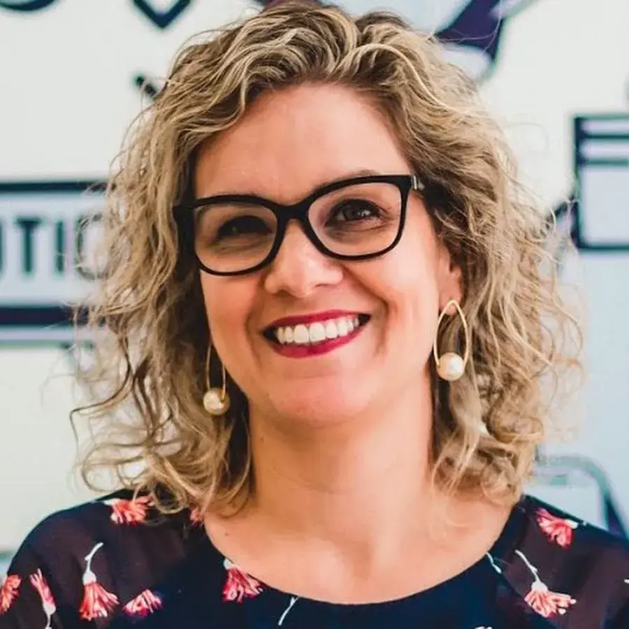 Drª. Camila Bolzan de Campos